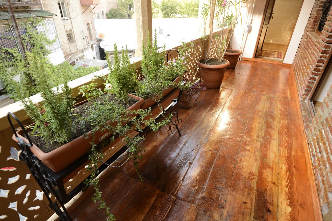 Atlant Hotel Tbilisi Exterior photo