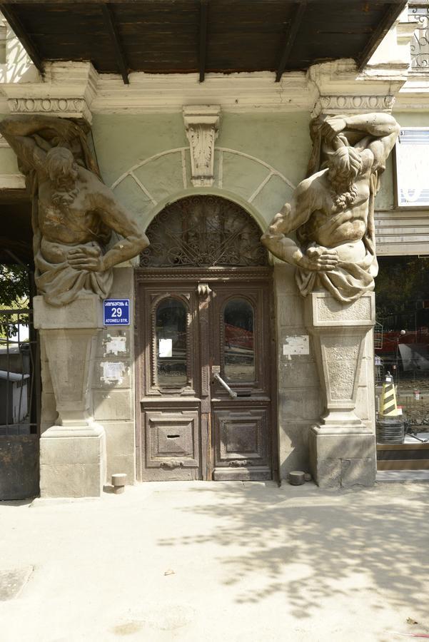 Atlant Hotel Tbilisi Exterior photo